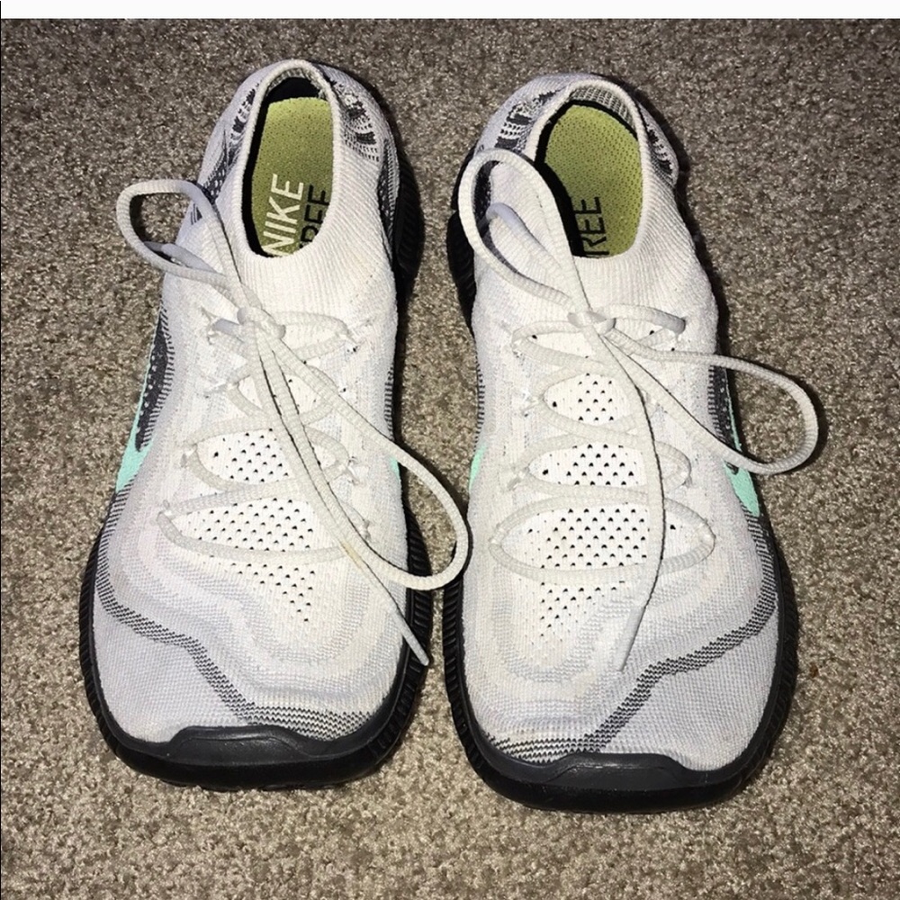 Nike fly knit 8.5